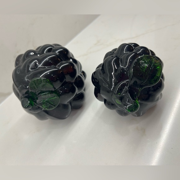 Pair of Vintage Purple Grape Glass Bunches with Green Stems Blenko - Picture 2 of 5